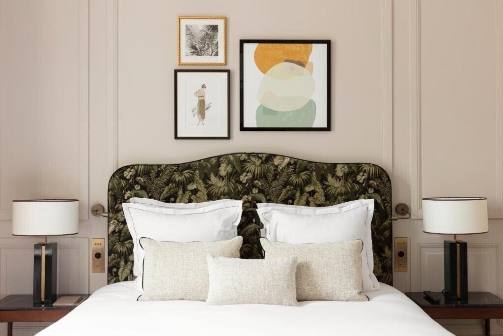 Отель Les Jardins du Faubourg 5*