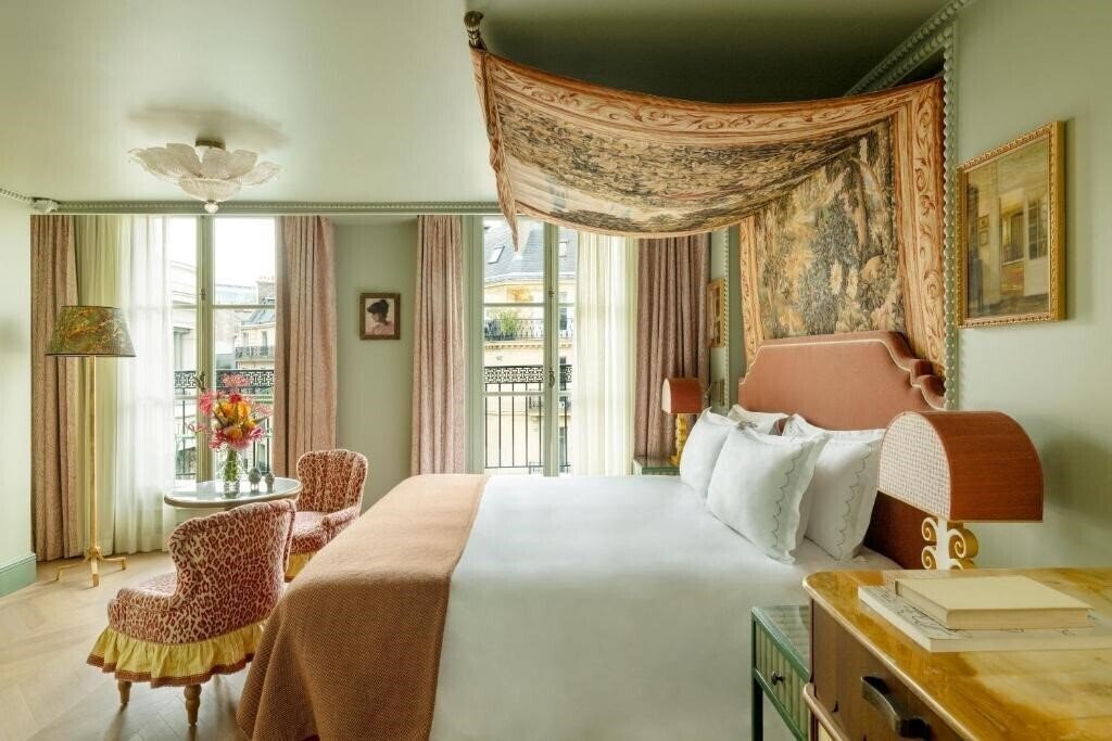 Готель Le Grand Mazarin 5*