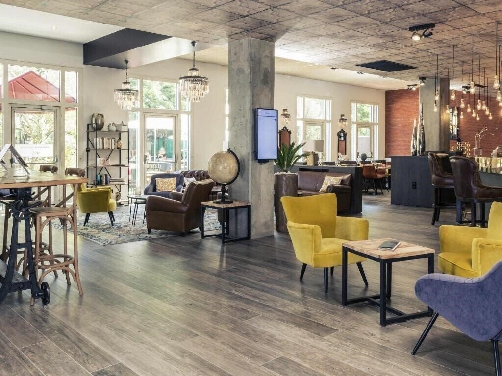 Готель Mercure Paris Porte de Pantin 4*