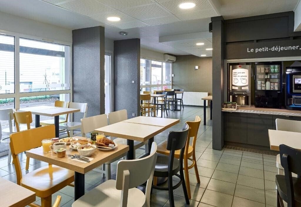 Изображение B&B Hotel Orgeval 2*