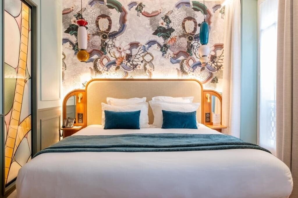 Готель Grand Hotel Saint Michel 4*