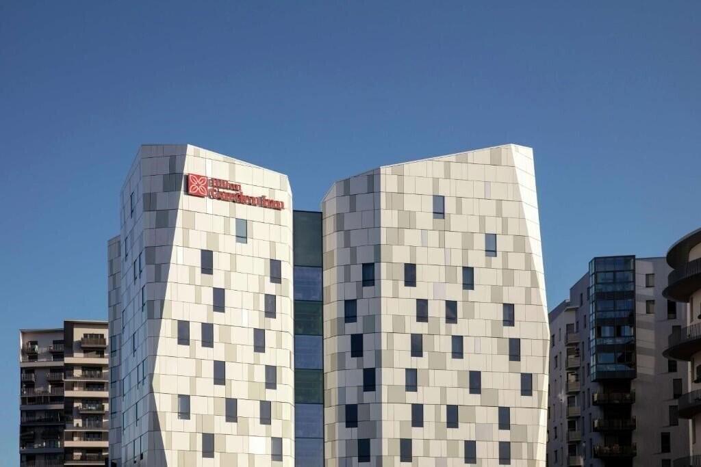Отель Hilton Garden Inn Massy 4*
