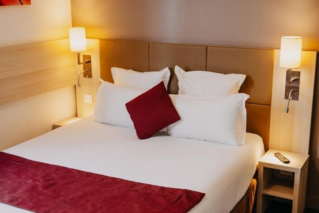 Фото Residhome Nanterre La Defense 3*