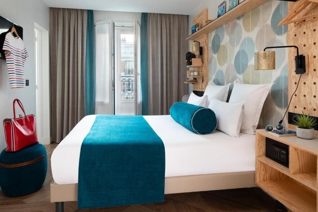 Отель Hotel Locomo 3*