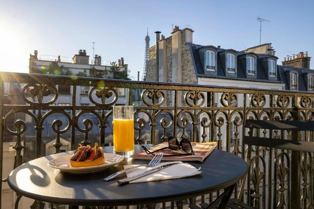 Отель Grand Hotel Leveque 3*