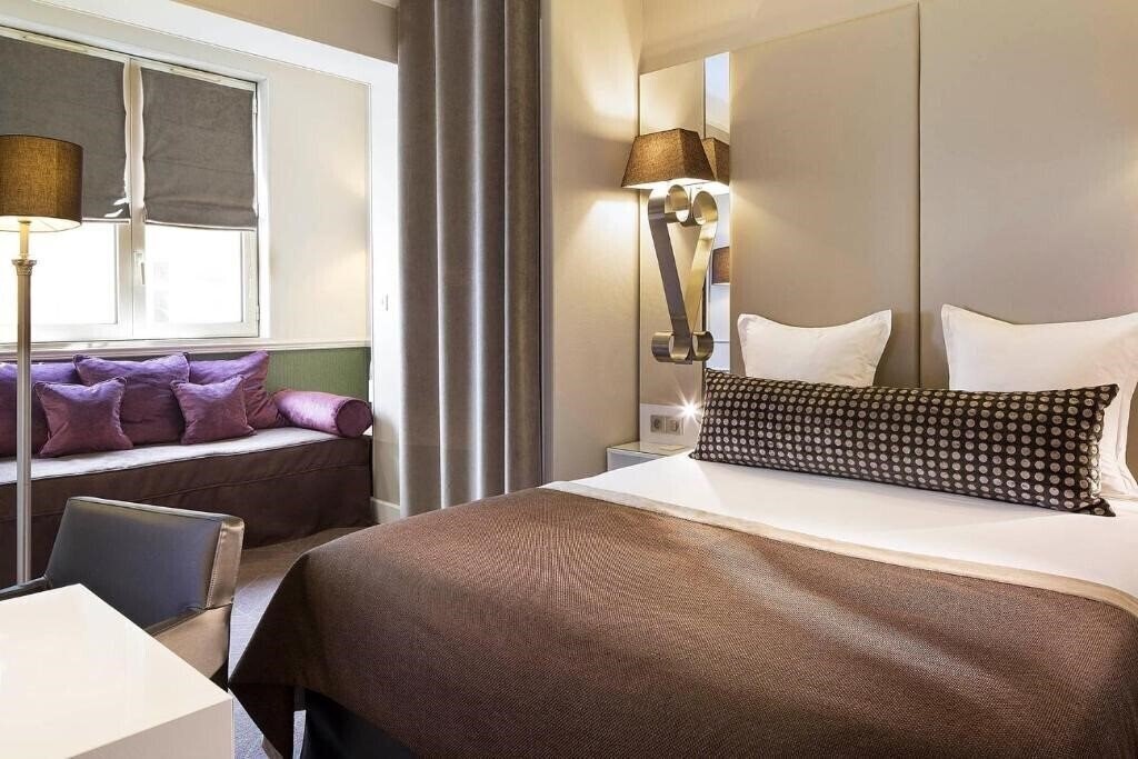 Готель Hotel Galileo 4*