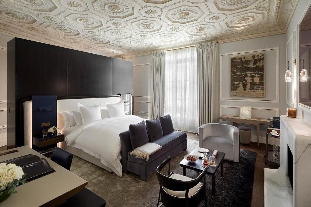 Отель Maison Villeroy 5*