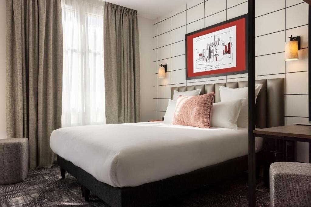 Фото Hotel Moderniste 4*