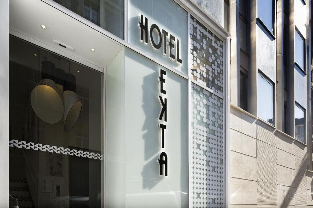Готель Hotel Ekta 4*