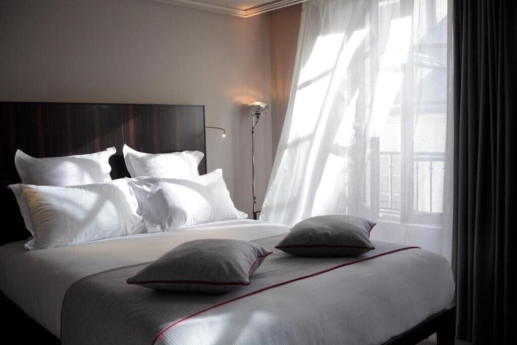 Готель Hotel Saint Dominique 4*