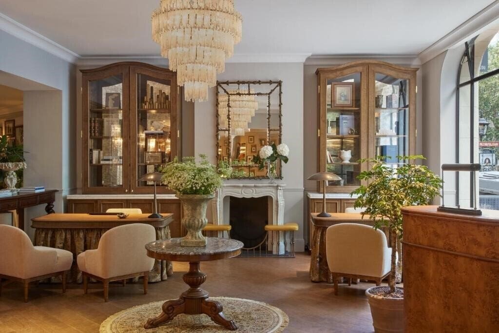 Готель Miiro Le Grand Hotel Cayre 4*