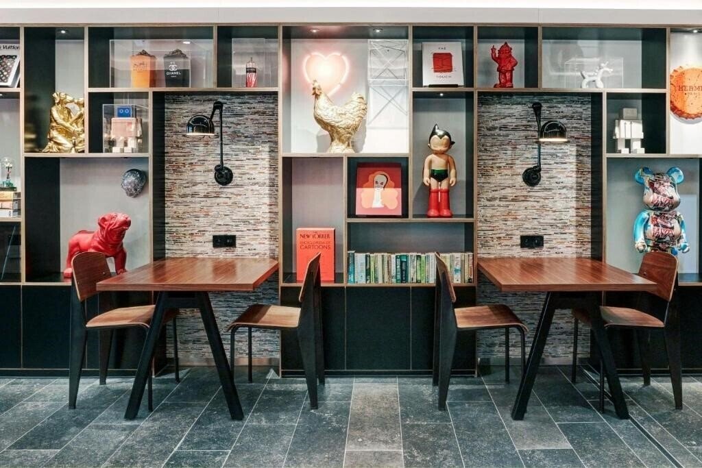 Фотографія Citizenm Paris Champs-Elysees 4*
