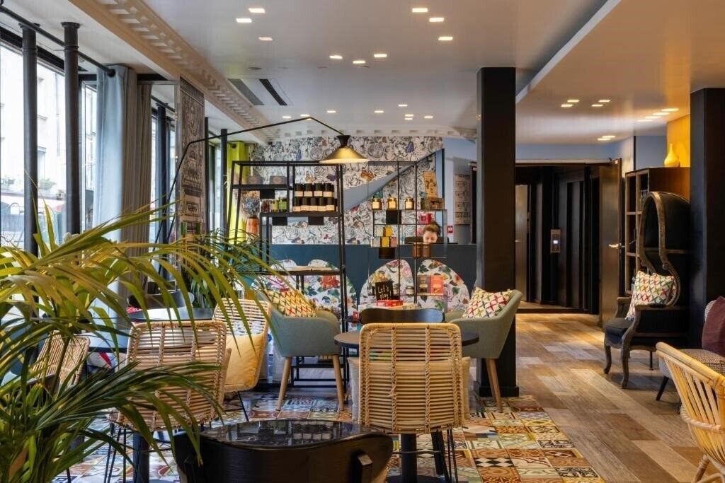 Отель Hotel L'Antoine 4*