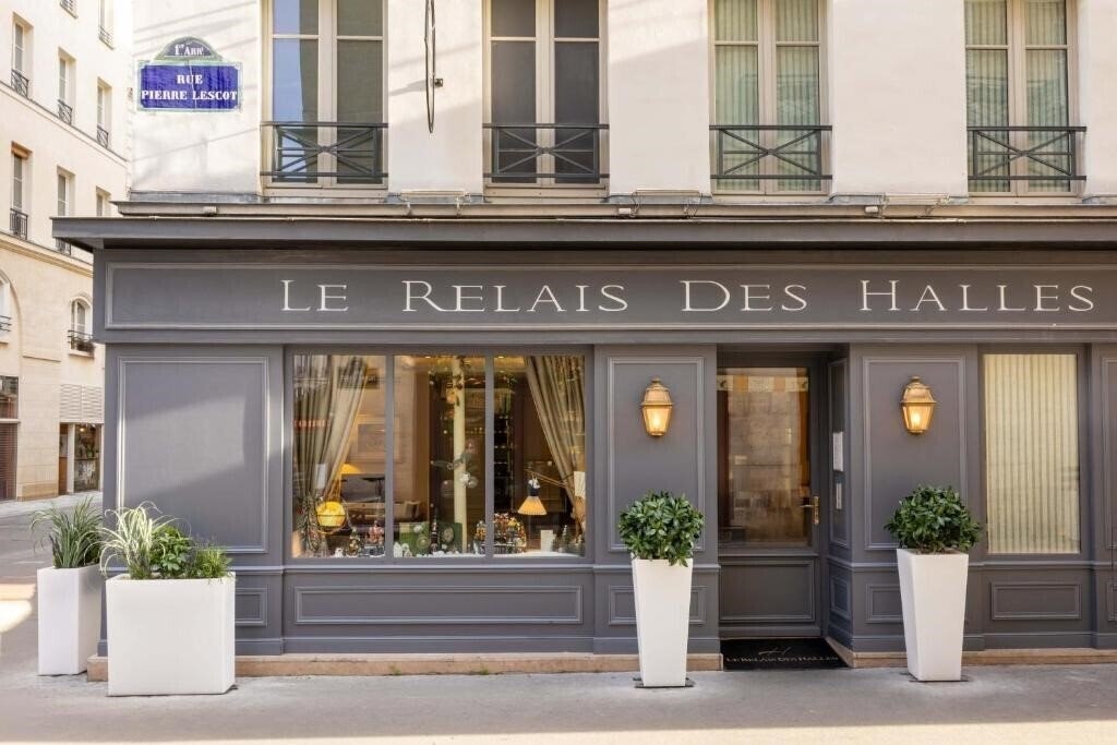 Готель Le Relais Des Halles 4*