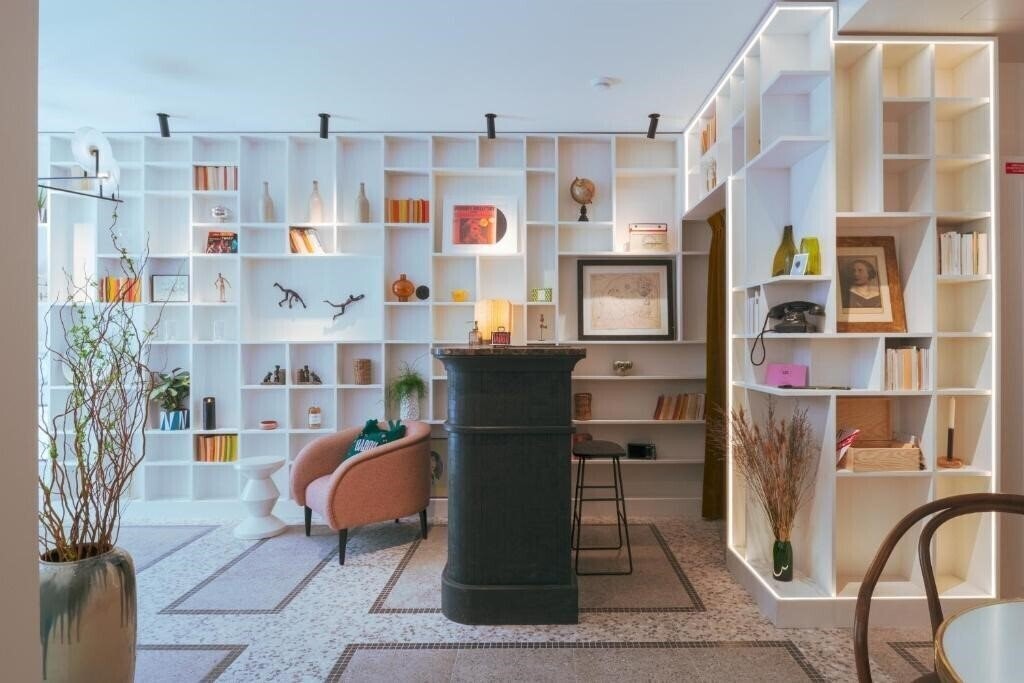 Отель Dadou Paris 4*