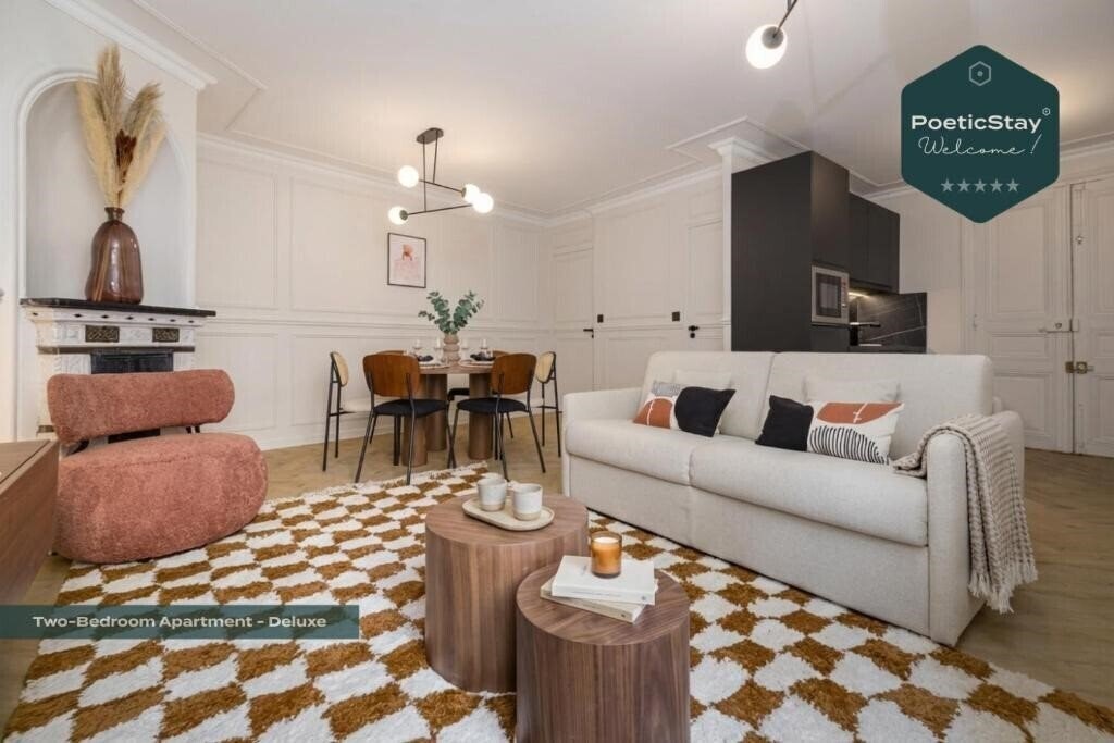 Отель Poetic Stay - Saint Lazare 4*