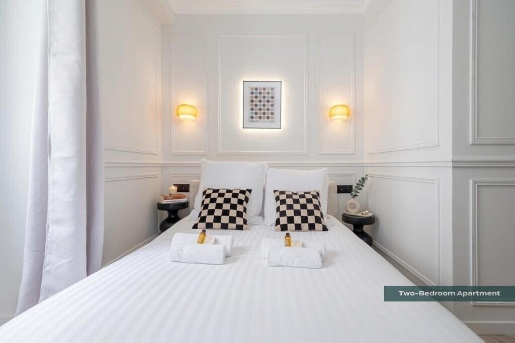 Фотография Poetic Stay - Saint Lazare 4*