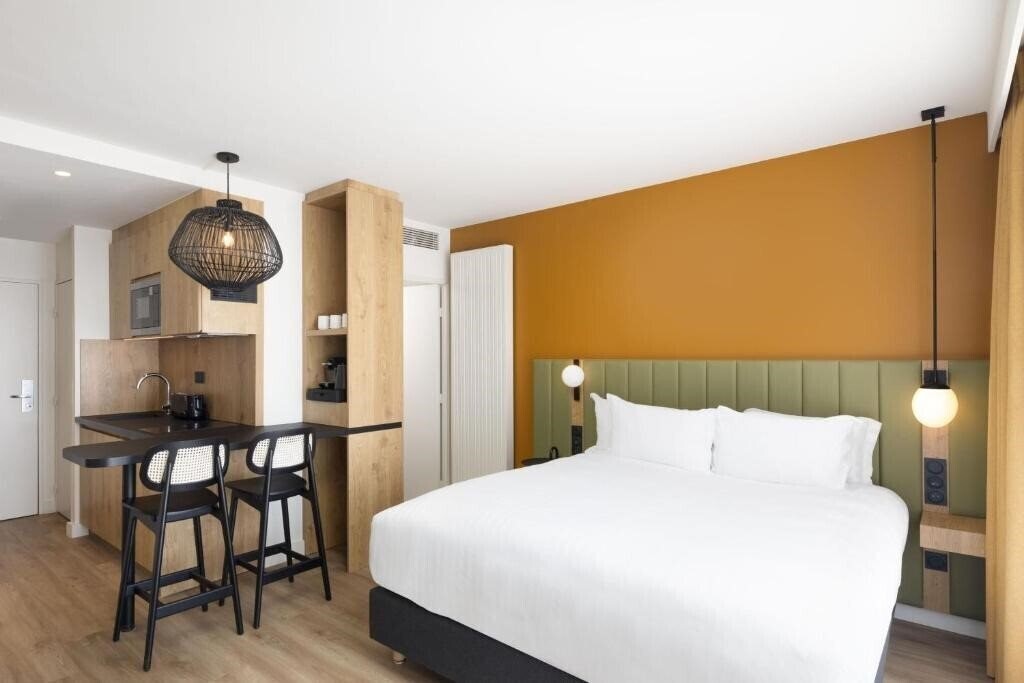 Готель Residence Inn by Marriott Paris Didot Montparnasse 4*