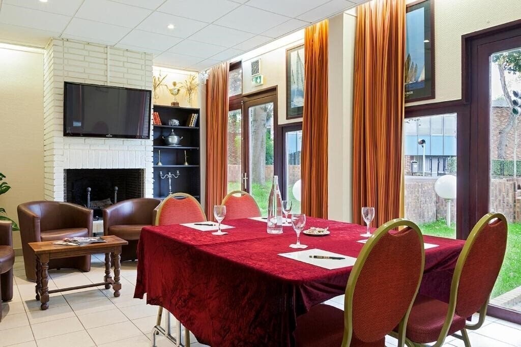 Изображение Hotel Des Arcades de Cachan 3*