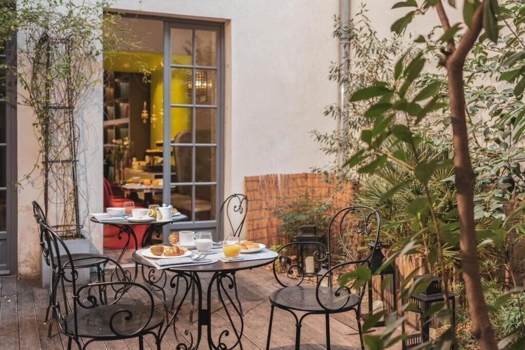Отель Le Petit Paris 4*