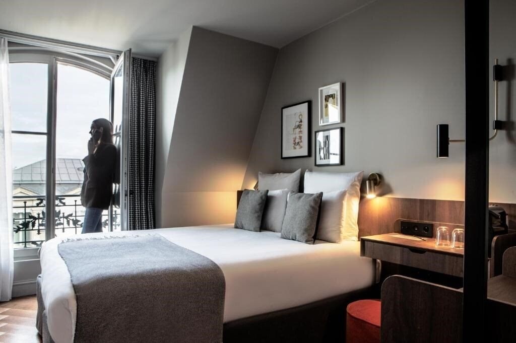 Отель Hotel Flanelles Paris 4*