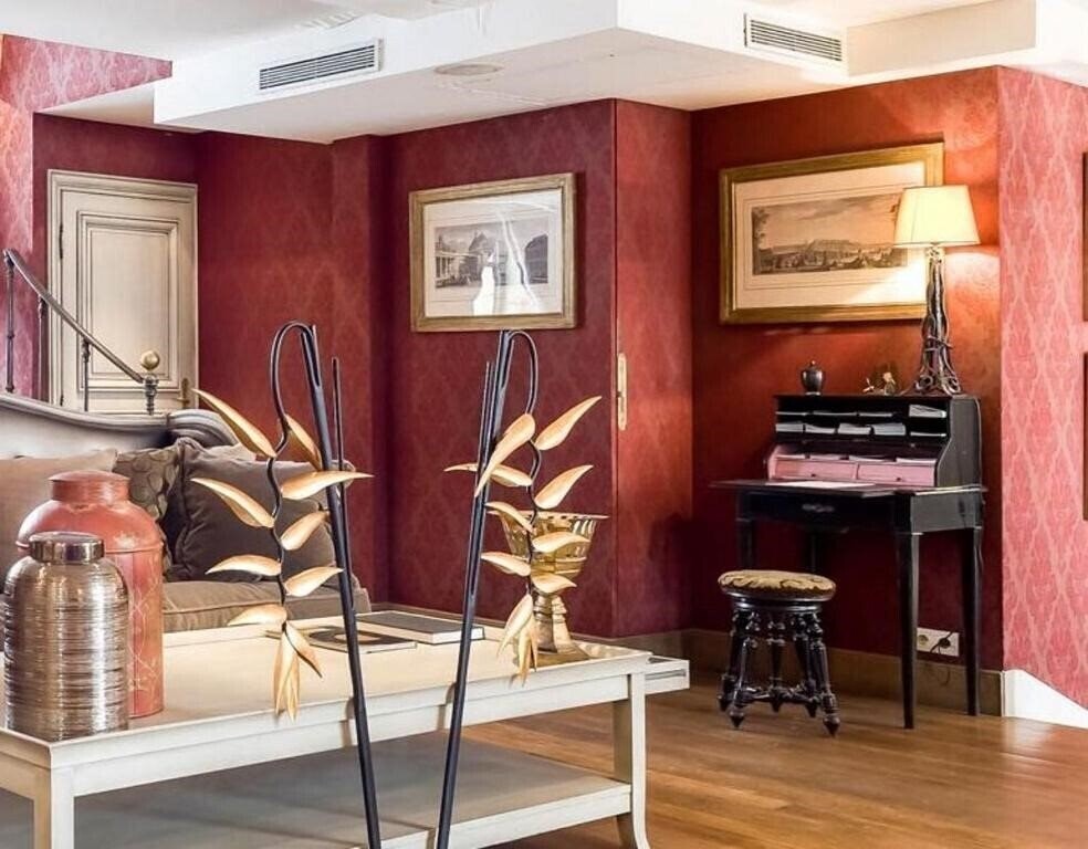 Отель Hotel Du Romancier 4*