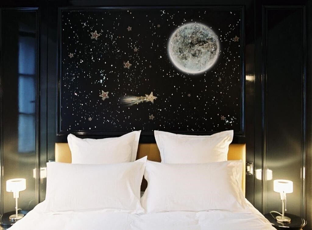 Отель Hotel Du Petit Moulin 4*