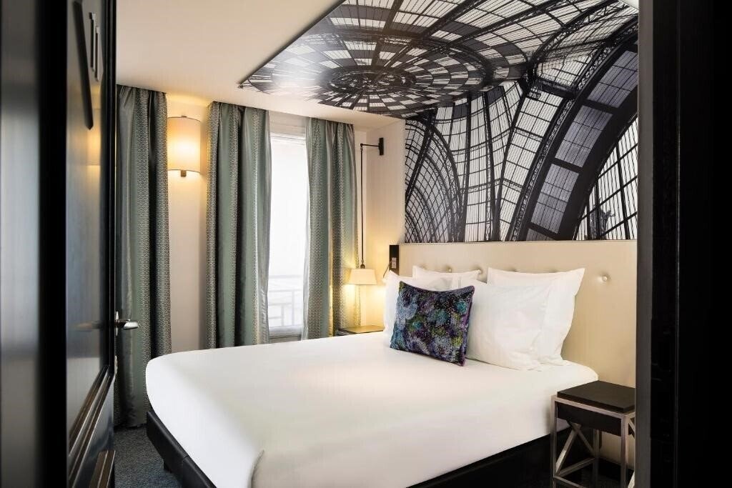 Фото Hotel Gustave Paris 4*