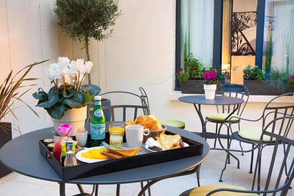 Фотографія Hotel Gustave Paris 4*