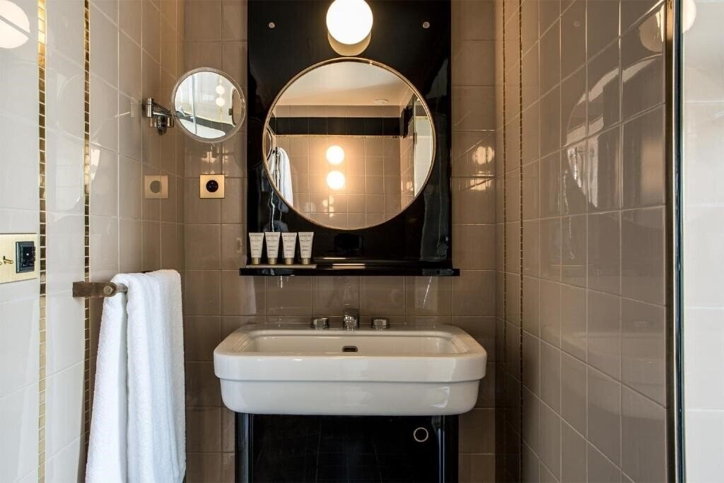 Фото Du Rond Point Des Champs Elysees 4*