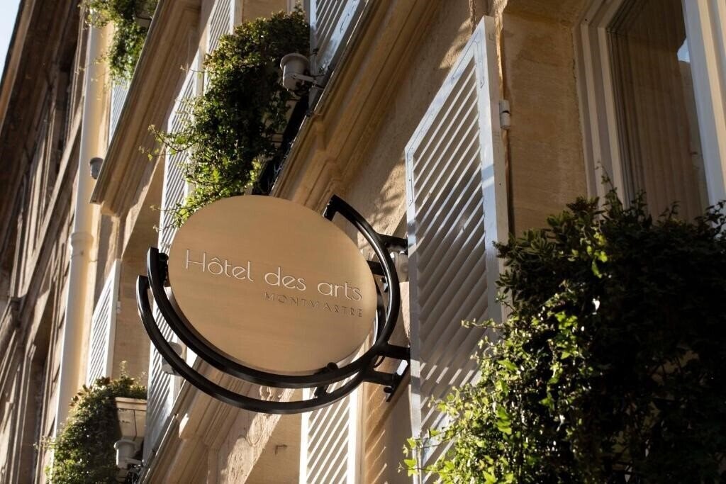 Отель Hotel Des Arts Montmartre 4*