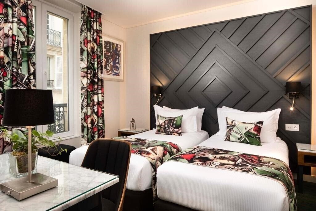 Фото Hotel Des Arts Montmartre 4*