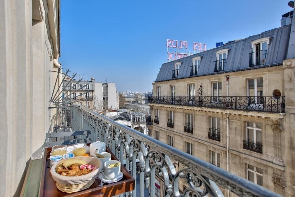 Готель Maison Barbes 4*