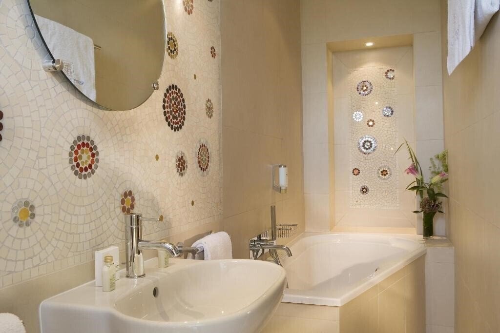 Фото Hotel Aiglon 4*