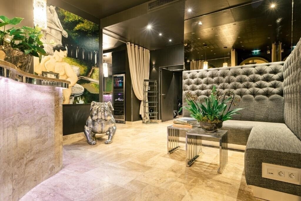 Изображение B Montmartre 4*
