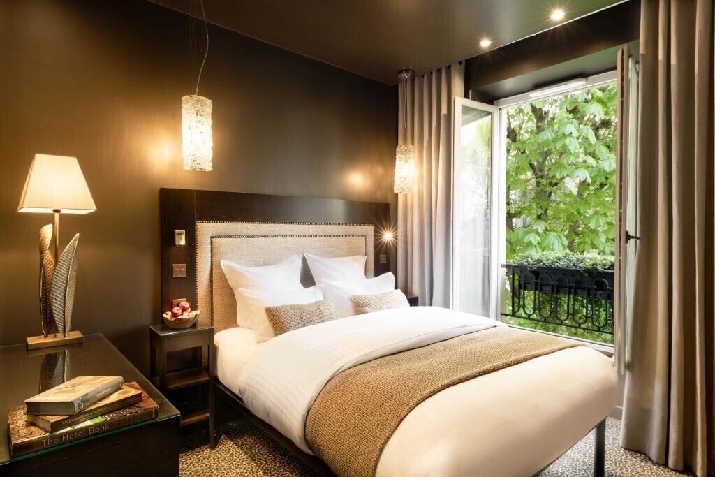 Картинка B Montmartre 4*