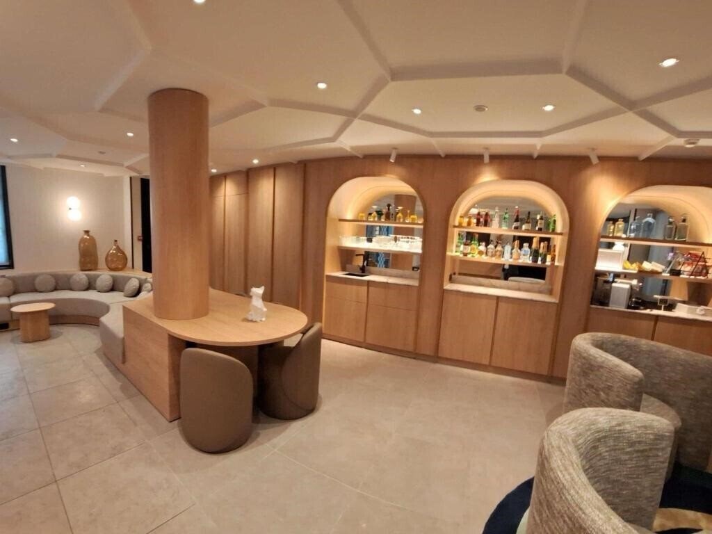 Зображення Mercure Paris Arc de Triomphe Wagram Hotel 4*