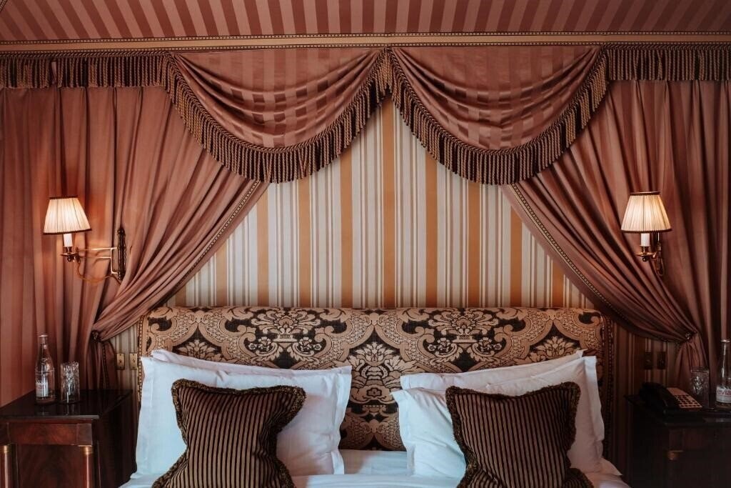 Фотографія L'Hotel 5*