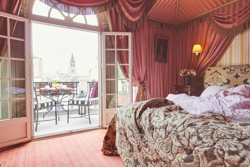 Картинка L'Hotel 5*