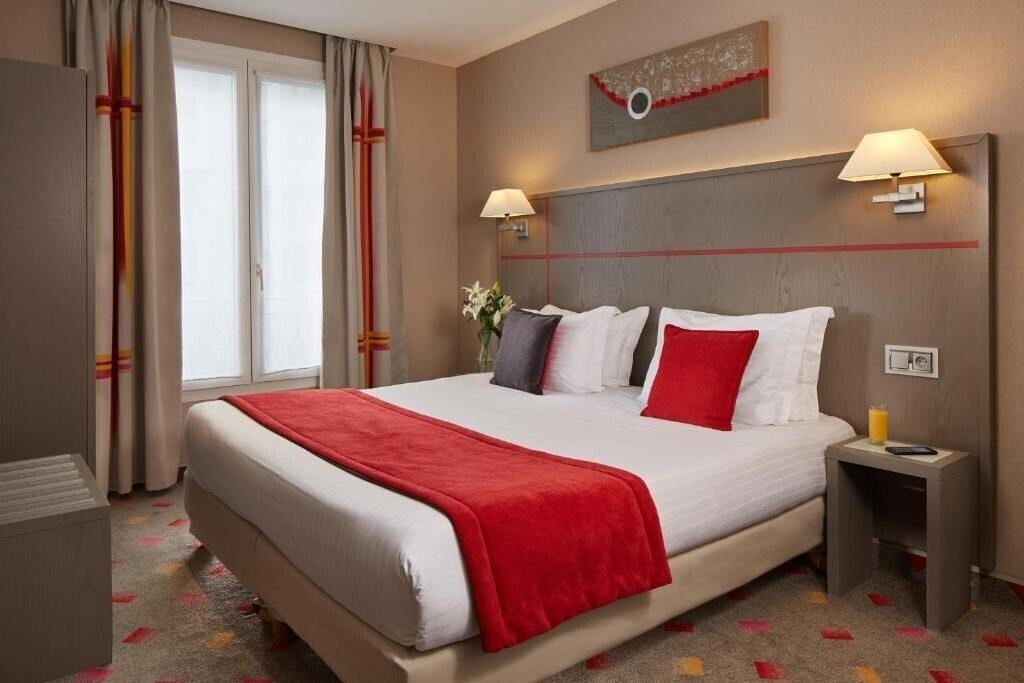 Отель Alize Grenelle Tour Eiffel 3*