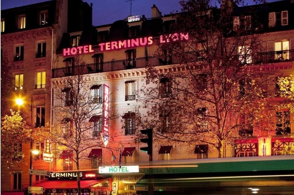 Отель Hotel Terminus Lyon 3*