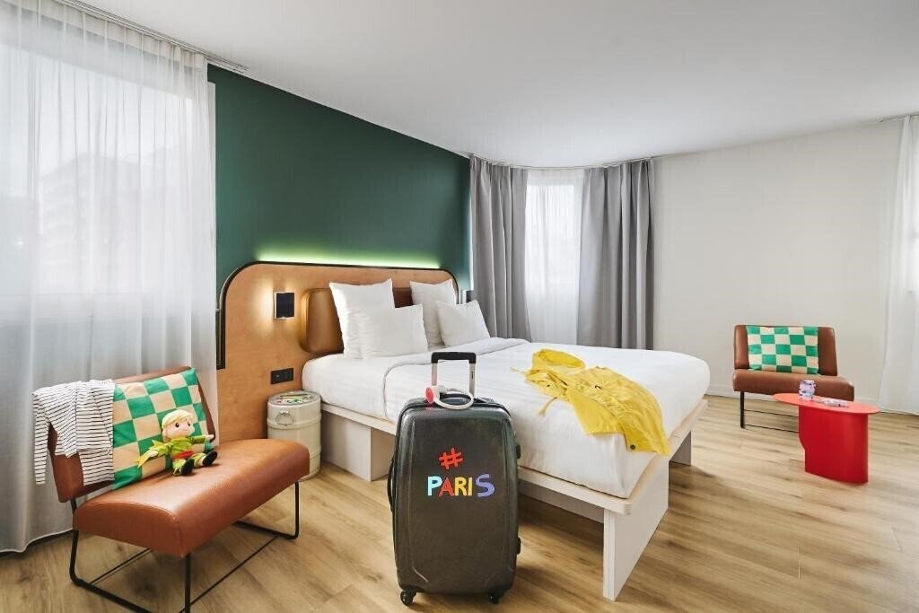 Фото Moxy Paris Bastille 3*