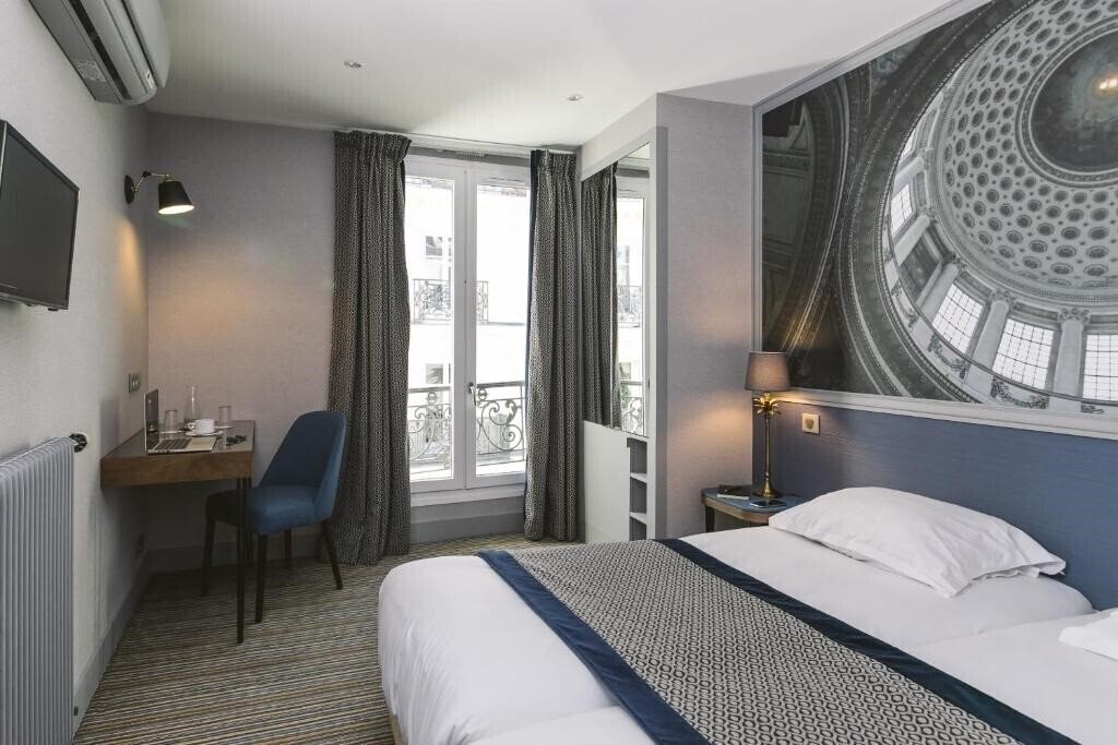 Готель Hotel Saint Christophe 3*