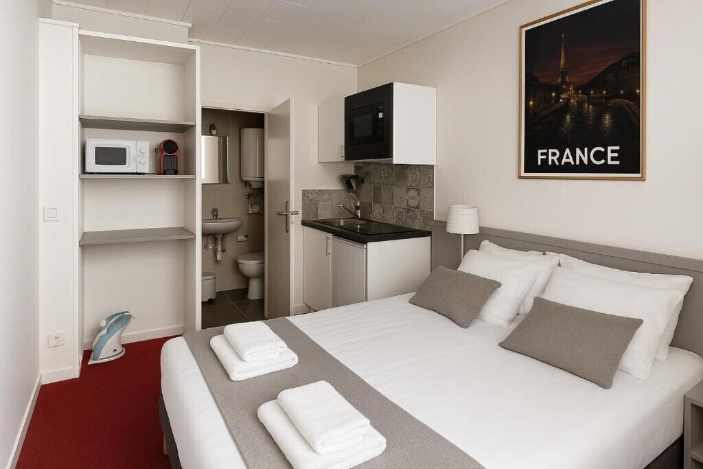 Отель Hotel du Parc Montsouris 3*