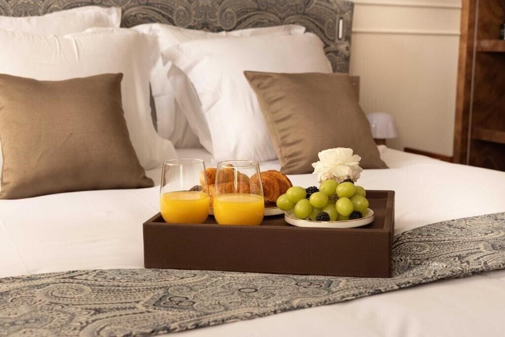 Фотография Hotel du Palais Bourbon 3*