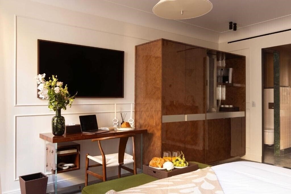 Картинка Hotel du Palais Bourbon 3*
