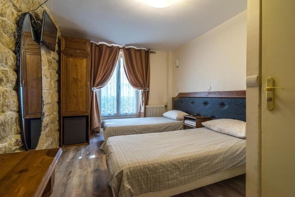 Отель Grand Hotel de Clermont 4*