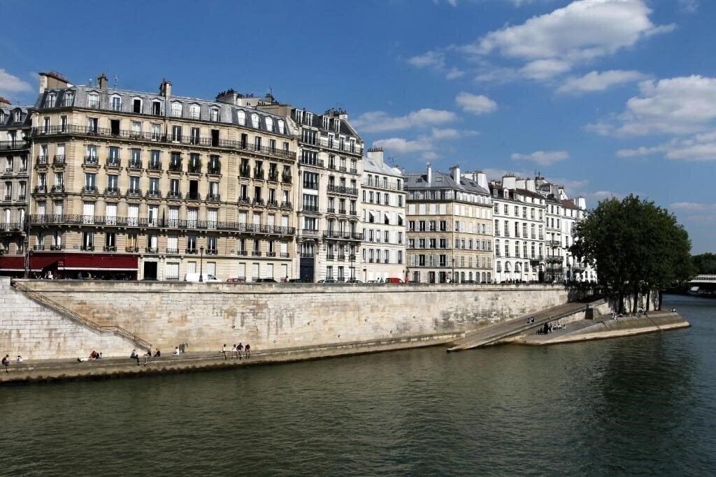 Фото Hotel Des Deux Iles - Notre-Dame 3*