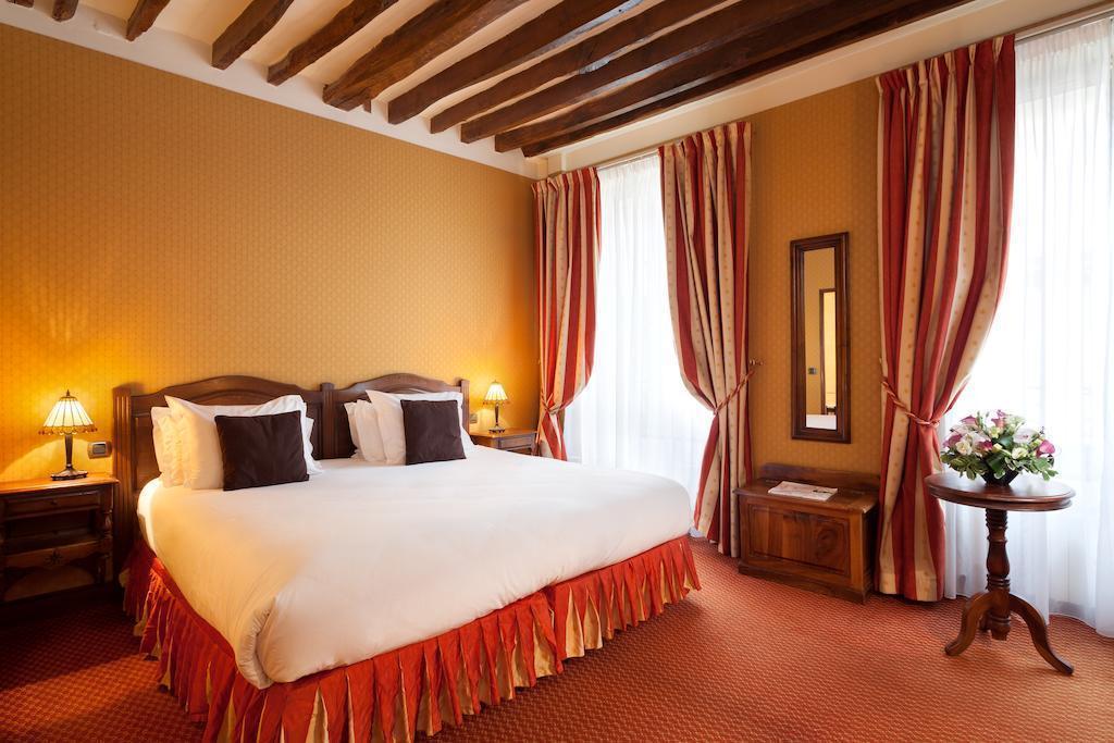 Готель Amarante Beau Manoir 4*