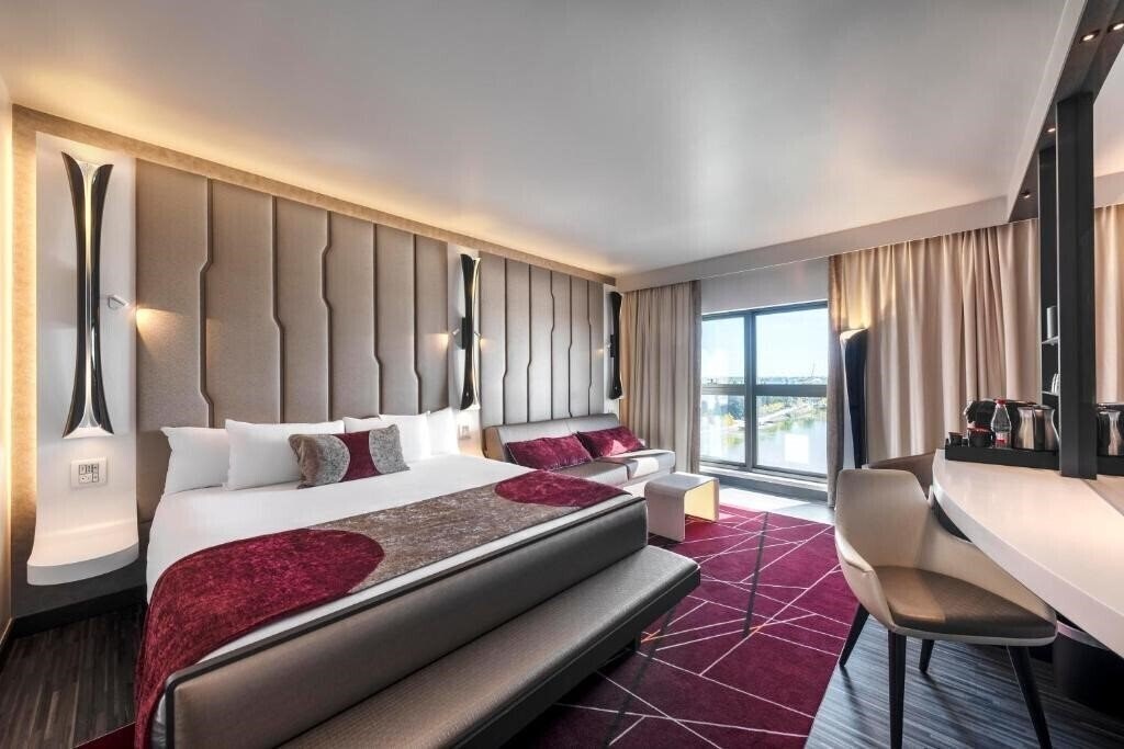 Фото Disney's Hotel New York 4*